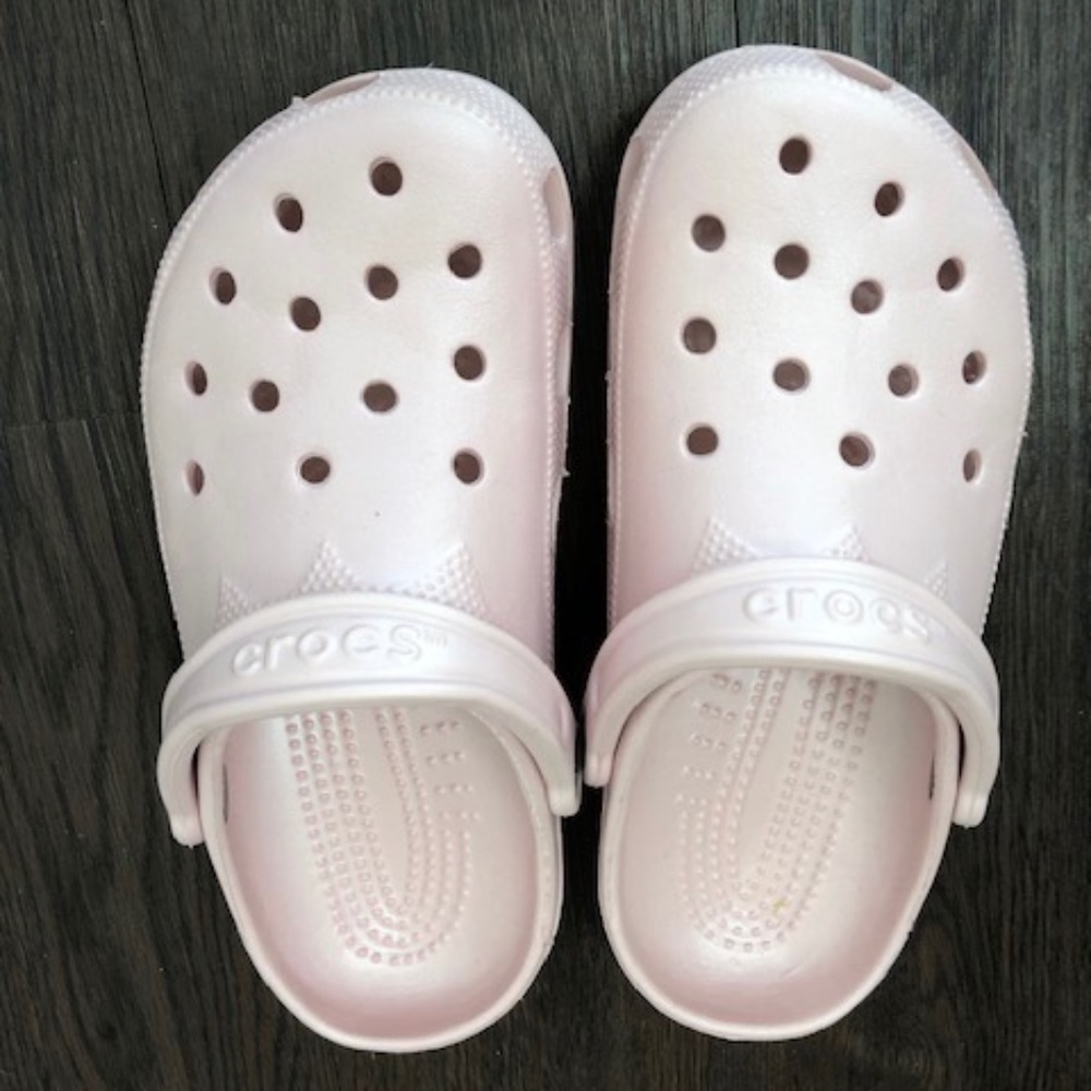 CROCS